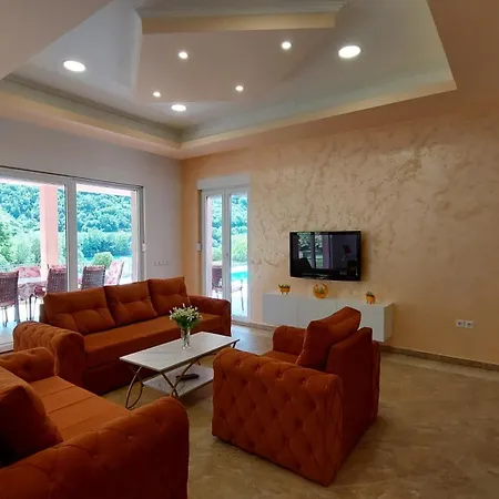 Hacienda Neretva Casa de Férias Buna