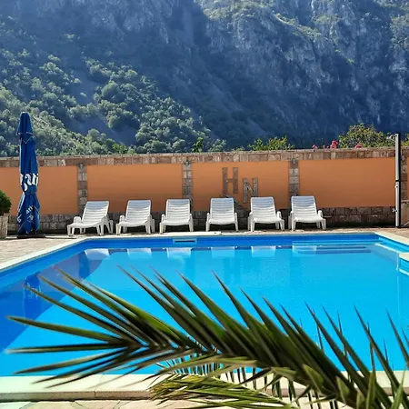 Hacienda Neretva Casa de Férias *